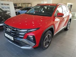 Rojo Nuevo 2025 Hyundai Tucson SUV | 29.500 € (Precio justo)