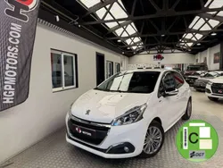 Blanco Usado 2016 Peugeot 208 Style Utilitario | 7990 € (Precio justo)