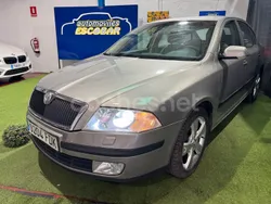 Beige Usado 2006 Skoda Octavia Elegance Berlina | 4790 € (Un poco caro)