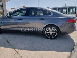 Gris / plata Usado 2016 Jaguar XF Portfolio Berlina | 21.500 €