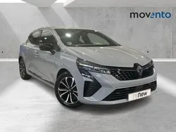 Gris Usado 2023 Renault Clio V Techno Berlina | 18.300 € (Un poco caro)
