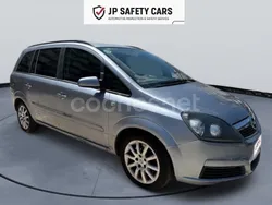 Gris / plata Usado 2007 Opel Zafira Enjoy Monovolumen | 4890 € (Precio justo)