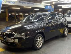 Usado 2003 Alfa Romeo 147 Impression Utilitario | 1999 € (Caro)