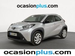 Gris Usado 2024 Toyota Aygo Play Utilitario | 13.819 € (Precio justo)