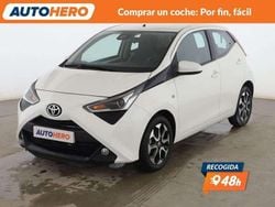 Blanco Usado 2019 Toyota Aygo X-play Utilitario | 13.899 € (Precio justo)