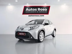 Gris Usado 2023 Toyota Aygo Play Utilitario | 12.990 € (Precio justo)