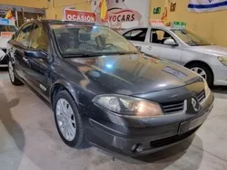 Usado 2006 Renault Laguna II Dynamique | 2300 €