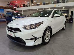 Blanco Usado 2022 Kia Ceed Utilitario | 13.400 € (Buen precio)