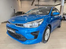 Azul Usado 2021 Kia Rio Berlina | 13.990 € (Buen precio)