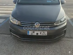 Gris / plata Usado 2019 VW Touran Advance Monovolumen | 21.000 € (Buen precio)