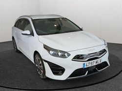 Blanco Usado 2023 Kia Ceed Utilitario | 25.790 € (Caro)