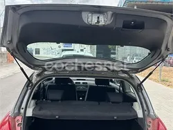 Gris / plata Usado 2006 Suzuki Swift GL Berlina | 4000 € (Buen precio)