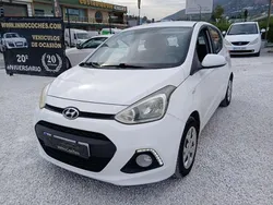 Blanco Usado 2014 Hyundai i10 Utilitario | 6999 € (Un poco caro)