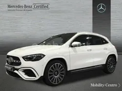 Blanco polar pintura unicolor Usado 2023 Mercedes GLA220 AMG line SUV | 50.900 € (Caro)
