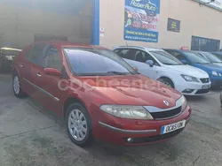 Rojo Usado 2003 Renault Laguna II Authentique Berlina | 1999 € (Precio justo)