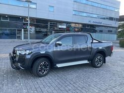 Gris / plata Usado 2023 Toyota HiLux Recogida | 48.500 € (Caro)