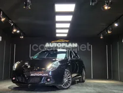Negro Usado 2016 Alfa Romeo Giulietta Utilitario | 8990 € (Precio justo)