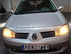 Gris / plata Usado 2005 Renault Mégane II Dynamique Berlina | 4500 € (Caro)