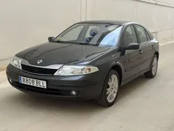 Negro Usado 2001 Renault Laguna II Authentique Berlina | 2490 €