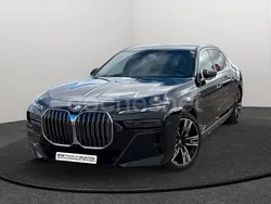 Negro Usado 2024 BMW 740 Comfort Edition Berlina | 104.900 € (Precio justo)