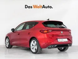 Rojo Nuevo 2024 Seat Leon FR Berlina | 25.500 € (Precio justo)