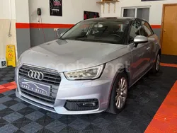 Gris / plata Usado 2016 Audi A1 Sportback Attraction Utilitario | 9490 € (Buen precio)