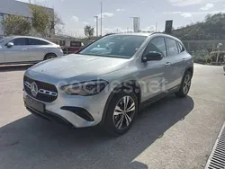 Gris / plata Nuevo 2025 Mercedes GLA200 SUV | 41.600 €