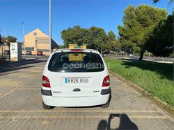 Blanco Usado 2003 Renault Scénic Dynamique Monovolumen | 4500 € (Caro)