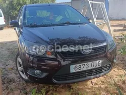 Granate Usado 2008 Ford Focus Trend Berlina | 7200 € (Un poco caro)