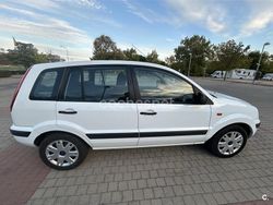Blanco Usado 2012 Ford Fusion Ambiente Berlina | 4500 € (Caro)