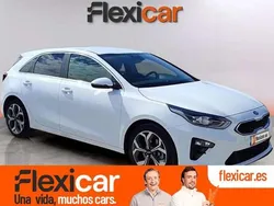 Blanco Usado 2021 Kia Ceed 2 Berlina | 15.190 € (Precio justo)