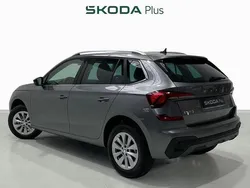 Gris Usado 2024 Skoda Kamiq Selection SUV | 21.990 € (Precio justo)