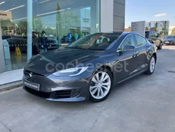 Midnight silver metallic paint Usado 2017 Tesla Model S Berlina | 33.900 € (Un poco caro)