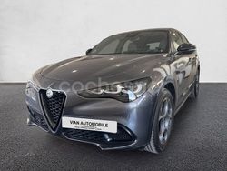 Gris / plata Usado 2022 Alfa Romeo Stelvio Super SUV | 25.990 € (Precio justo)