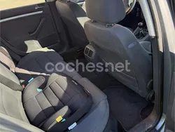 Marrón Usado 2004 VW Golf IV Highline Berlina | 2400 € (Buen precio)