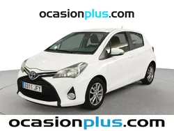 Blanco Usado 2015 Toyota Yaris City Utilitario | 8200 € (Precio justo)