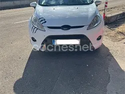 Blanco Usado 2009 Ford Fiesta Sport Utilitario | 3200 € (Buen precio)