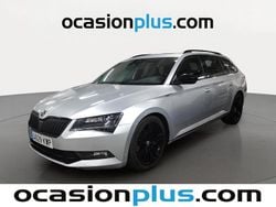 Gris plata Usado 2019 Skoda Superb SportLine Familiar | 15.900 € (Super precio)