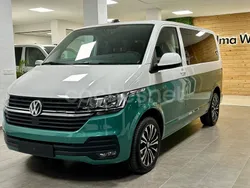 Verde Usado 2024 VW Caravelle Monovolumen | 46.900 €