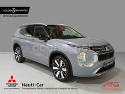Gris / plata Usado 2025 Mitsubishi Outlander P-HEV SUV | 51.900 € (Caro)