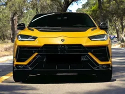 Amarillo Usado 2022 Lamborghini Urus SUV | 355.000 €