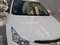 Blanco Usado 2013 Chevrolet Cruze LT Berlina | 6000 € (Precio justo)