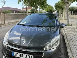 Gris / plata Usado 2015 Peugeot 208 Access Utilitario | 6200 € (Buen precio)