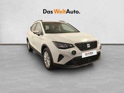 Blanco Usado 2024 Seat Arona Reference SUV | 17.900 € (Precio justo)