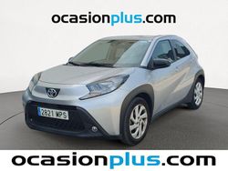 Gris Usado 2024 Toyota Aygo Play Utilitario | 13.182 € (Precio justo)