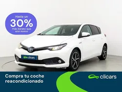 Blanco Usado 2018 Toyota Auris Hybrid Edition Berlina | 15.490 € (Precio justo)