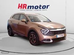 Beige Usado 2022 Kia Sportage Spirit SUV | 28.770 € (Un poco caro)