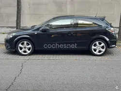 Negro Usado 2007 Opel Astra GTC Sport Berlina | 3800 € (Precio justo)