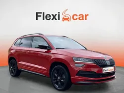 Rojo Usado 2022 Skoda Karoq SportLine SUV | 24.290 € (Precio justo)