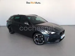 Gris / plata Usado 2024 Cupra Leon Berlina | 26.450 € (Precio justo)